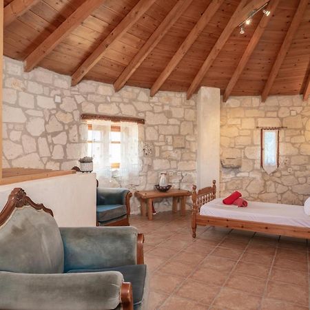 Gerakomylos Stone House Vasilikos  Bagian luar foto