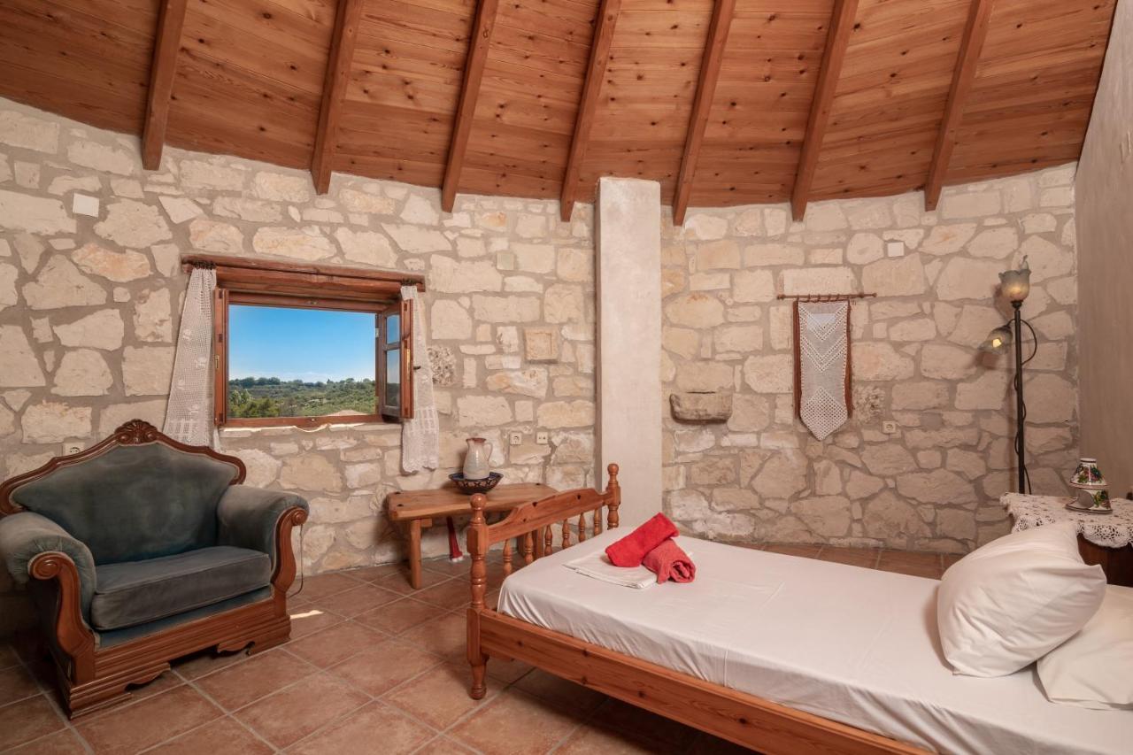 Gerakomylos Stone House Vasilikos  Bagian luar foto